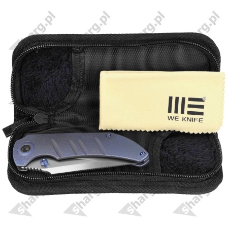 Nóż składany WE Knife Riff-Raff Blue Titanium, Hand Rubbed Satin CPM 20CV by Matthew Christensen (WE22020B-2)