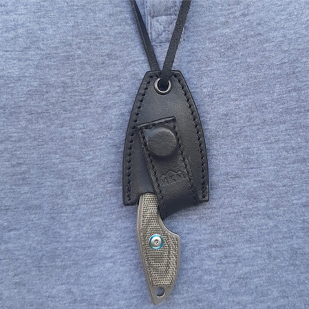 Nóż na szyje MKM Mikro 1 Carbon Fiber, Stonewashed M390 by Jesper Voxnæs (MKMR01-CF)